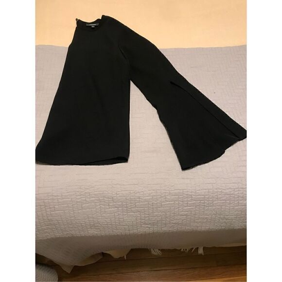 Premise Split Angel Sleeve Blouse, XS, Black - Picture 13 of 15